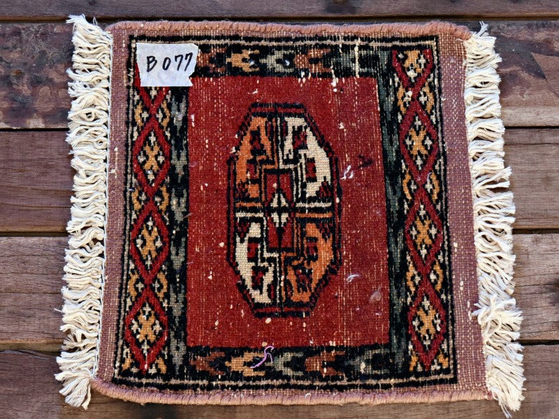RAGB077 ヴィンテージ ミニラグ トライバルラグ 絨毯 30cm×28cm