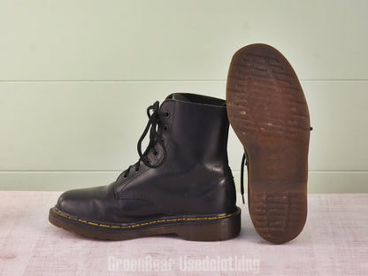F103 イギリス製 Dr.Martens ビンテージ レディースブーツ 黒 23.5cmくらい