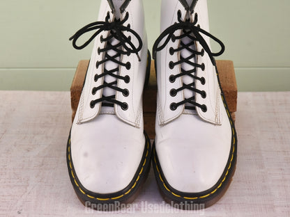 F167 イギリス製 Dr.Martens ビンテージ 8ホールブーツ 白 レディース 7 25cm