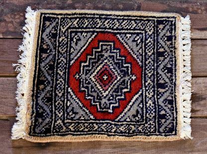 RAGB056 ヴィンテージ ミニラグ トライバルラグ 絨毯 30.5cm×28cm