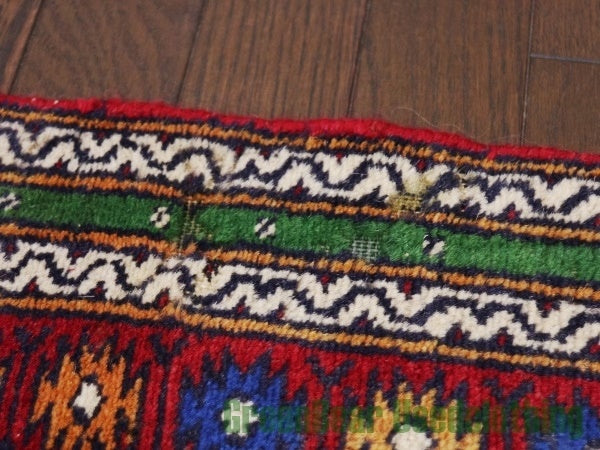 RAGQ043 ビンテージトライバルラグ ウール絨毯 128.5cm×74cm
