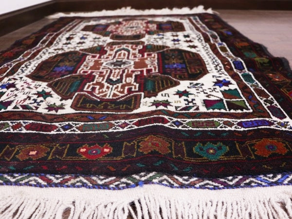 RAGN306 ビンテージトライバルラグ ウール絨毯 133cm×86cm