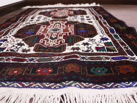 RAGN306 ビンテージトライバルラグ ウール絨毯 133cm×86cm