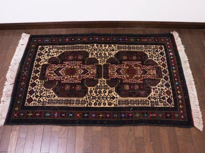 RAGN307 ビンテージトライバルラグ ウール絨毯 143cm×94cm